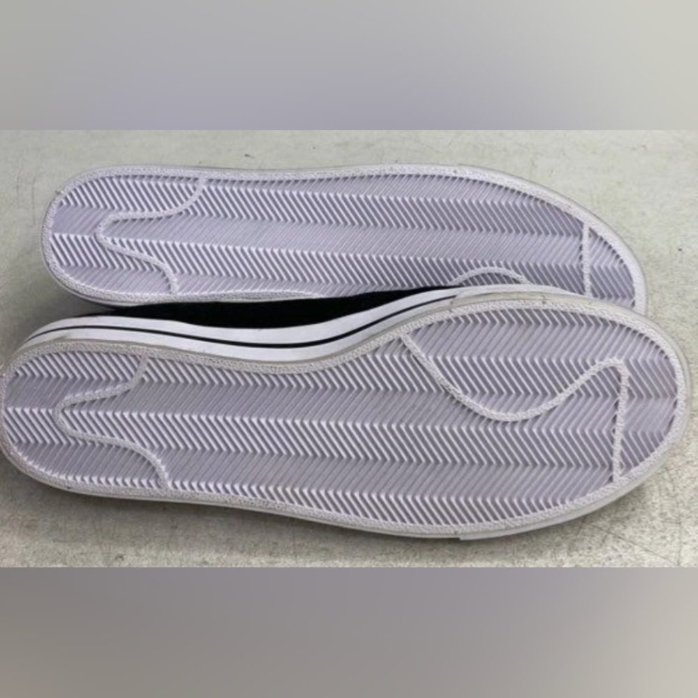Nike Court Legacy Canvas Sneakers Black White Size 11 NWOT MSRP $95 - Picture 11 of 12